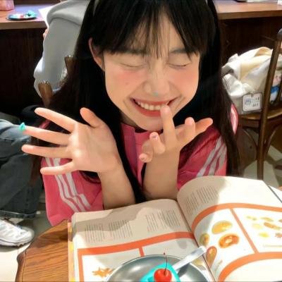 一线女星被曝私下抽烟，整整一周品牌活动现场画面流出